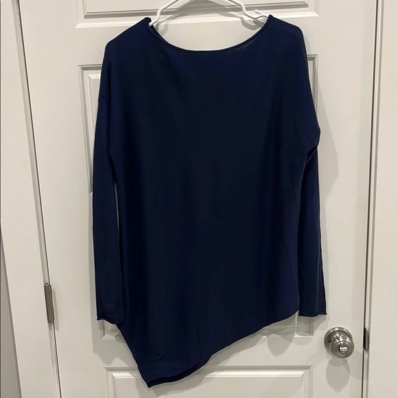 Alice + Olivia S/M Navy Blue Asymmetrical Long Sleeve Sweater - Picture 3 of 8